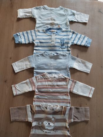 Lot bébé 1 mois