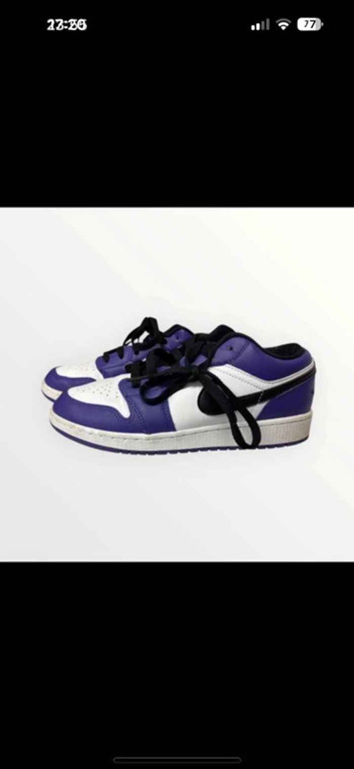 🟣 Air Jordan 1 Low Court Purple - Taille 40 (7Y) - Excellent état - photo numéro 2