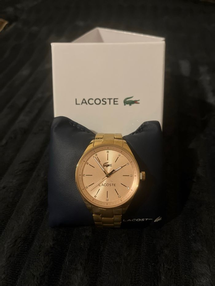 Montre Lacoste