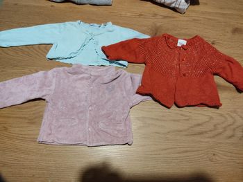 3 gilets filles