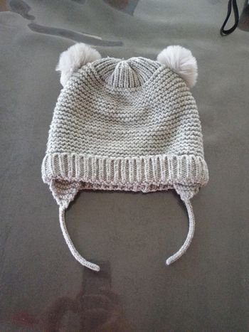 Bonnet forme ours