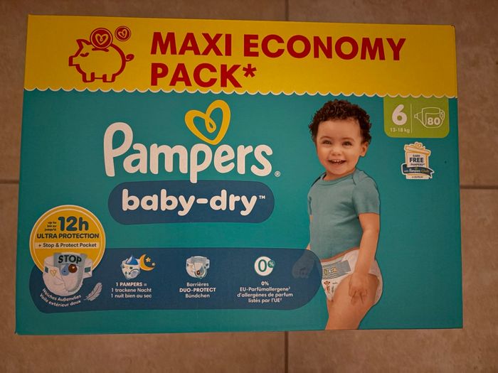 Couches Pampers Taille 6 Neuf