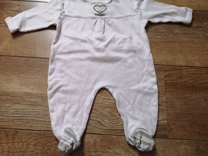 Pyjamas 3 mois - photo numéro 7