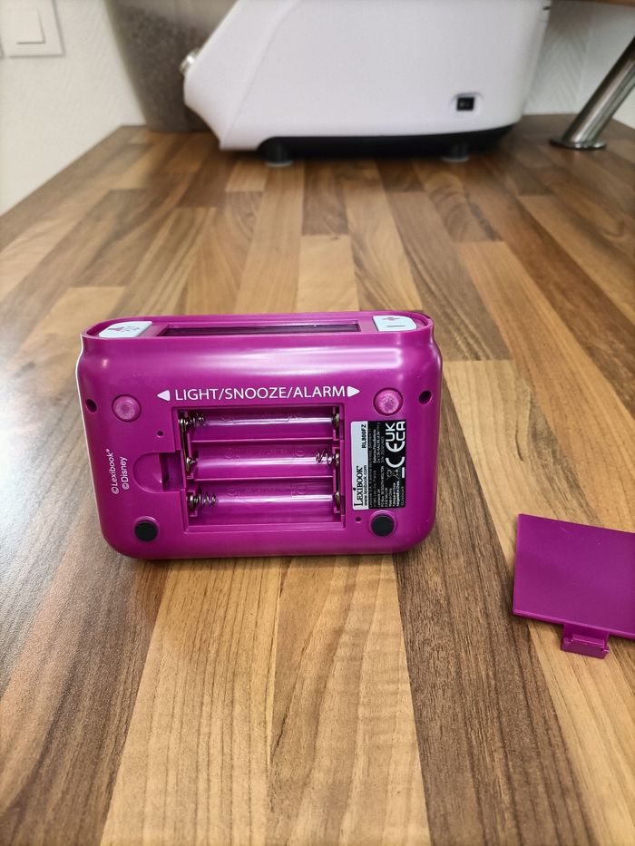 Radio réveil Reine des Neiges Elsa à piles Lexibook Disney - photo numéro 6