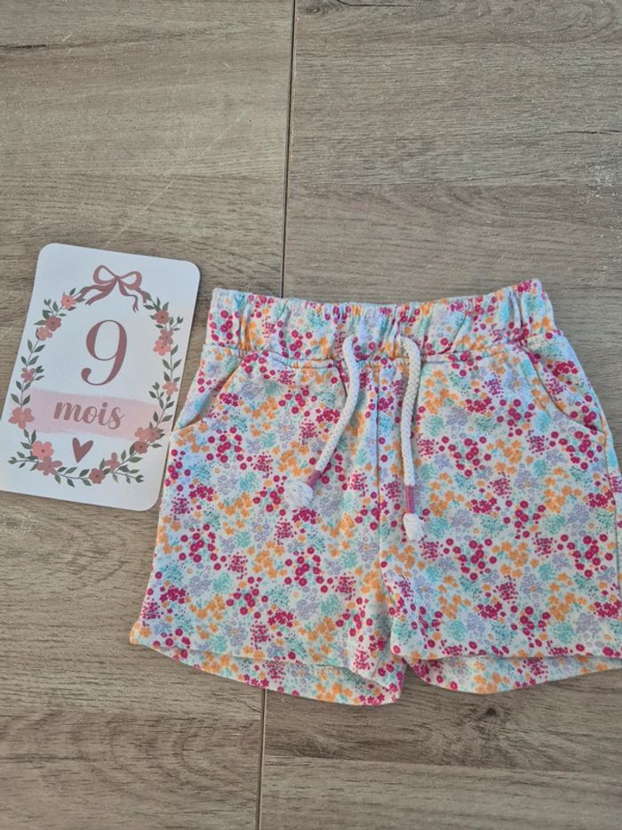 Short fleuris 9 mois