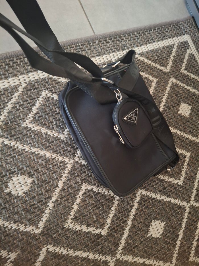 Sac de marque prada - photo numéro 3
