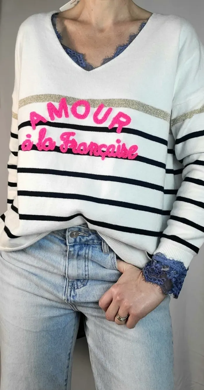 Top avec bordures dentelle - Taille Unique - Neuf avec étiquette - Plusieurs coloris disponibles - photo numéro 2