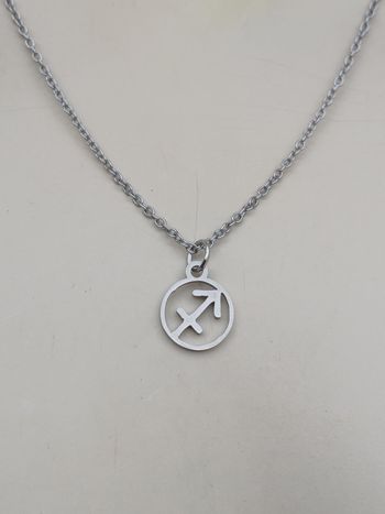 Collier en acier inoxydable argenté signe astrologique sagitaire ♐️