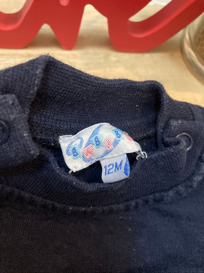 3 pulls 1 gilet 12 mois - photo numéro 5