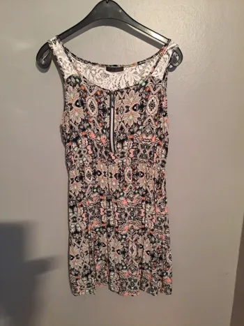 Robe été multicolore - Marque Comeng - Taille 42/44 - Neuve, jamais portée.