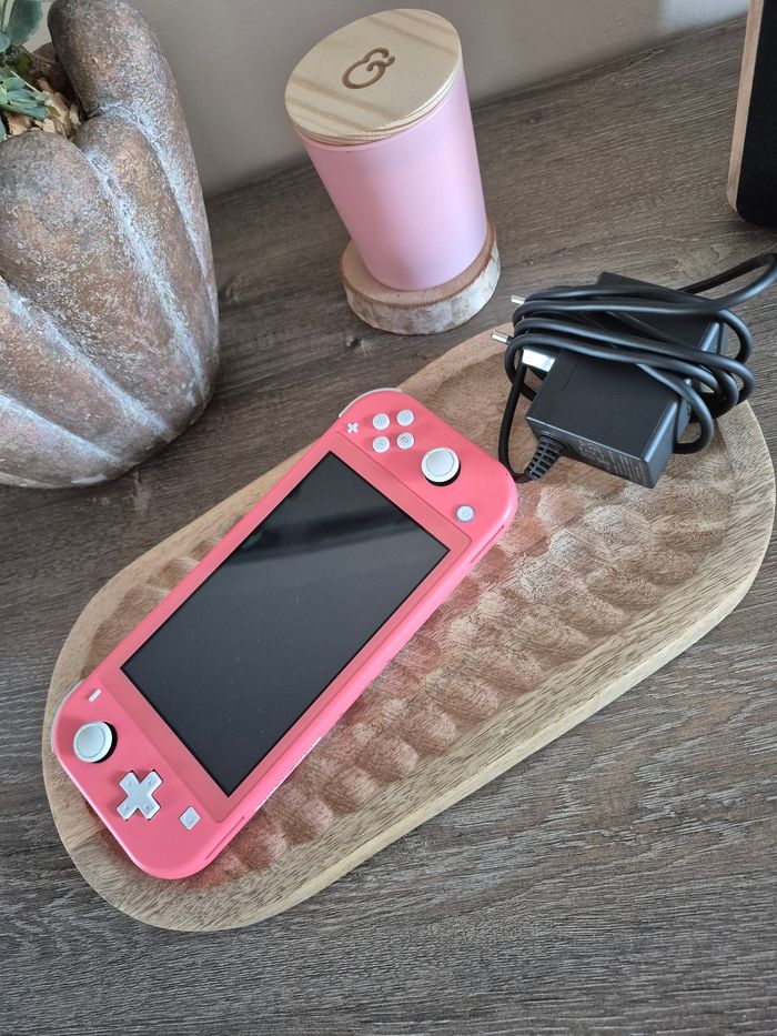 Switch lite corail