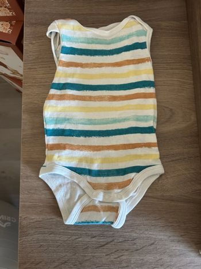 Lot vêtement bébé garçon 6 mois - photo numéro 7