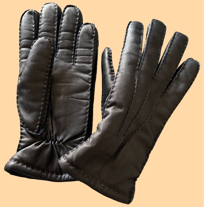 Paire de gants noirs fourrés en cuir (taille M) - photo numéro 3