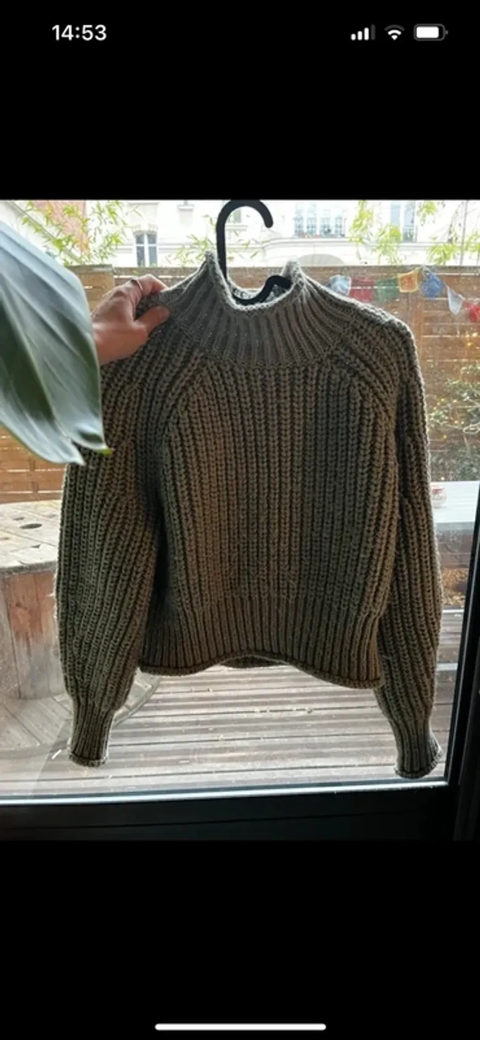 Pull court en maille vert clair - photo numéro 3