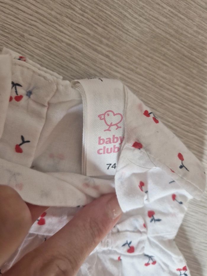 Jolie robe chic motif cerise chic C&A 🐇12 mois🐇 - photo numéro 3