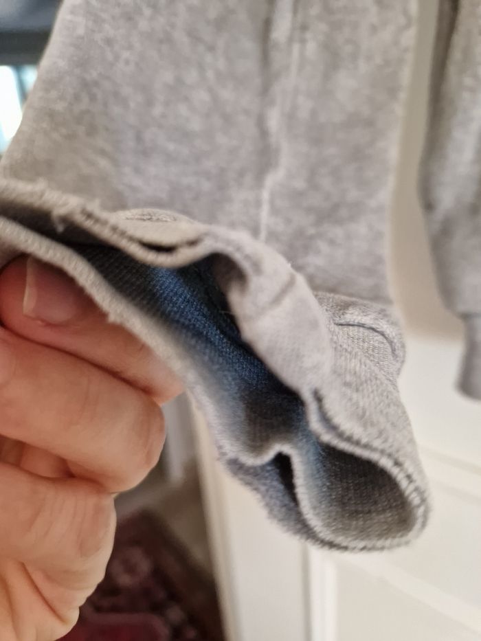 Sweat a capuche - photo numéro 4