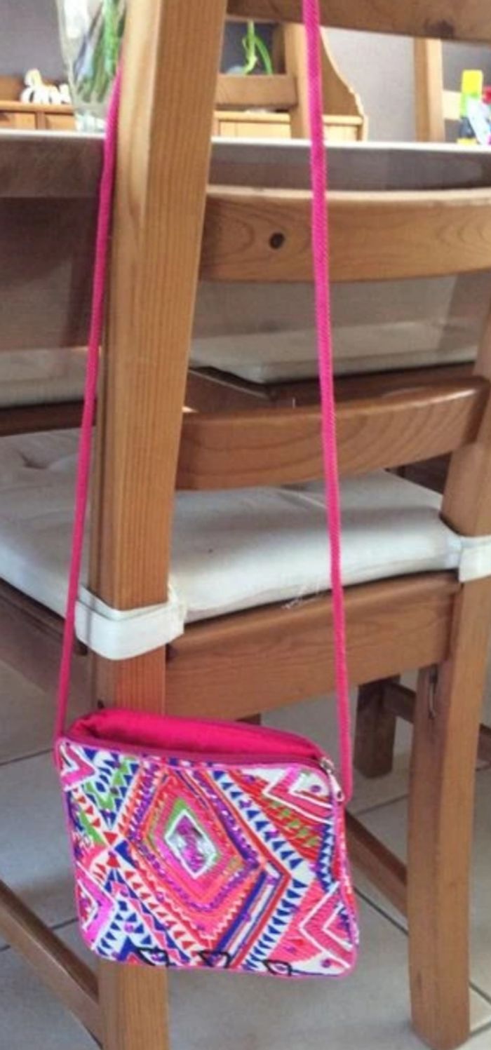 Sac en bandoulière avec des perles - photo numéro 2