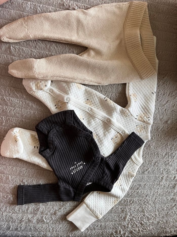 Ensemble neuf taille 00