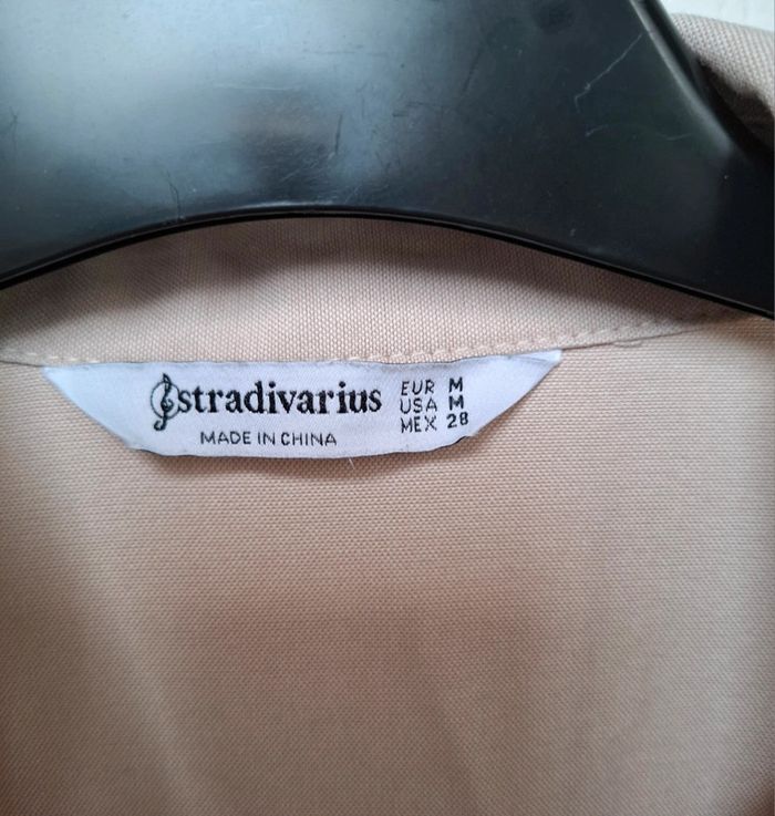 Robe chemise stradivarius taille M Couleur beige. - photo numéro 4