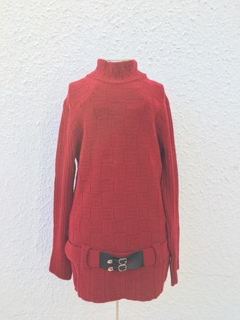 Pull rouge