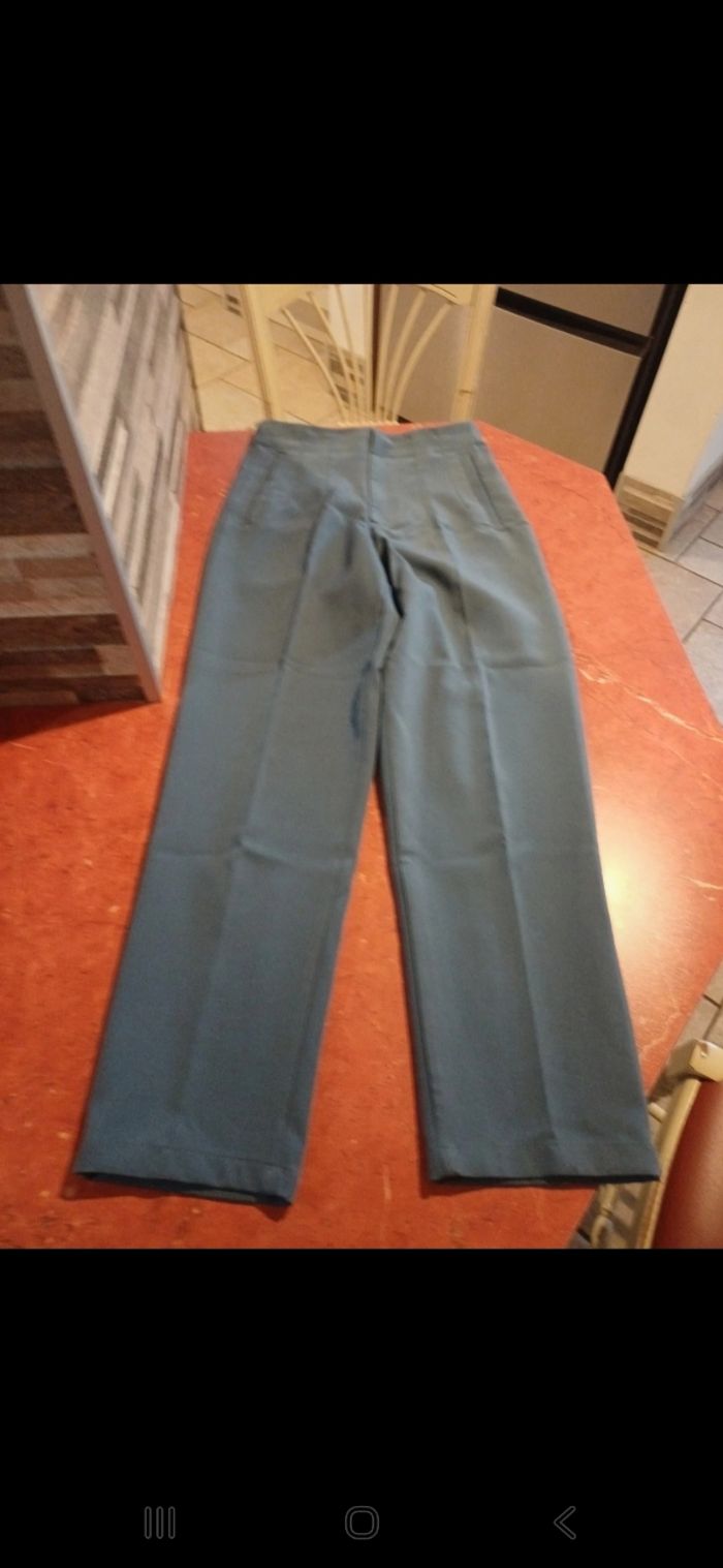 Pantalon femme taille S - photo numéro 2