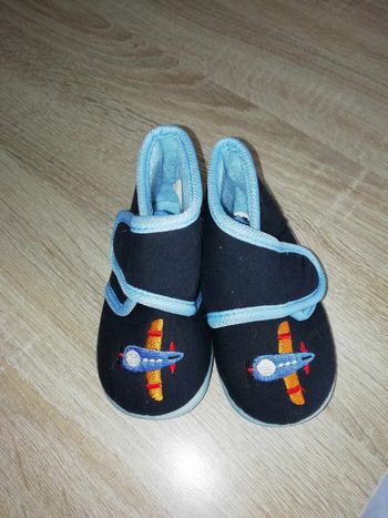 Chaussons taille 20