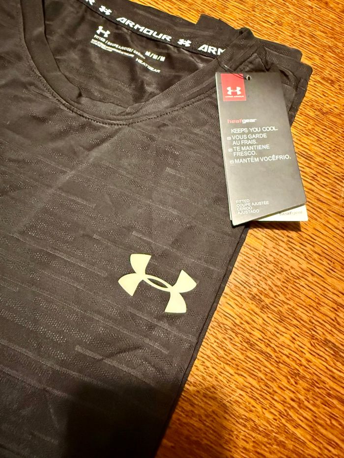 TEE shirt - photo numéro 2