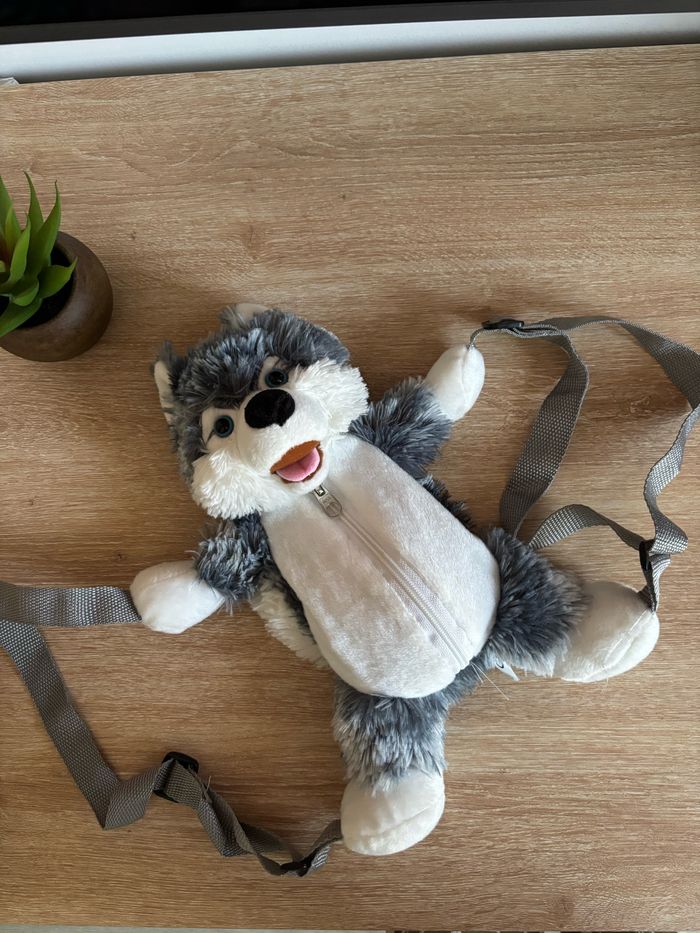 Sac à dos peluche chien husky gris  Sandy