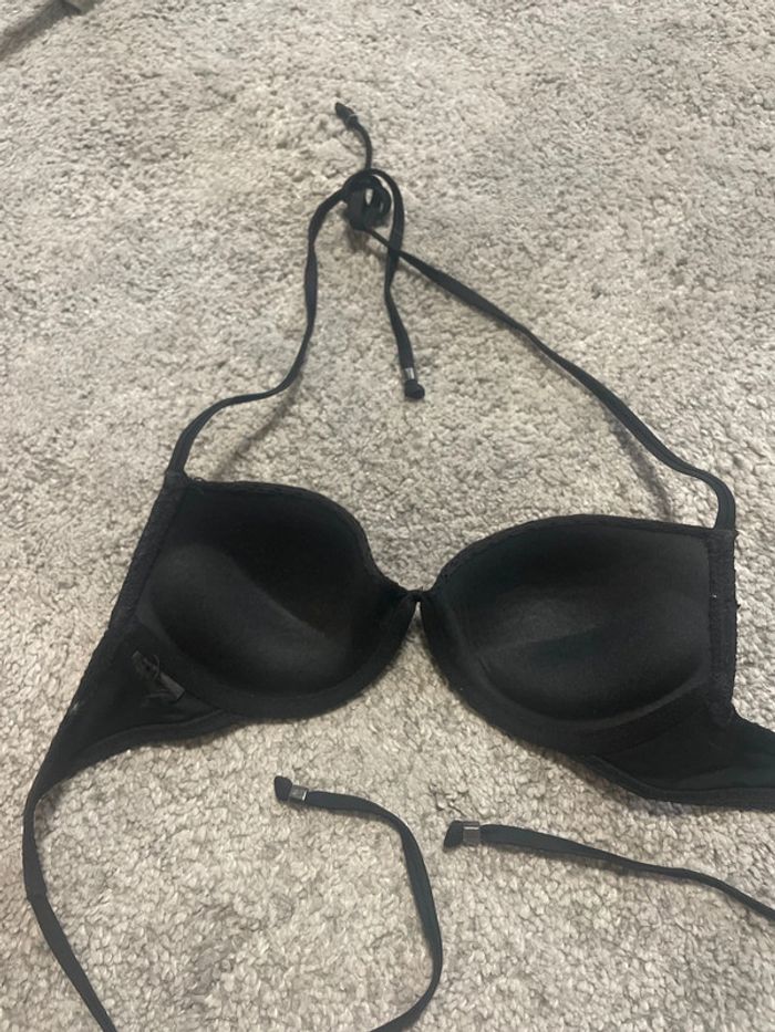 Haut de maillot noir undiz dentelle taille S remboursé - photo numéro 8