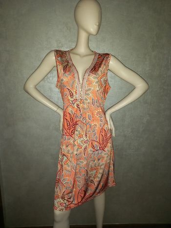 robe orange et coloré  avec séquins julie guerlande taille 44