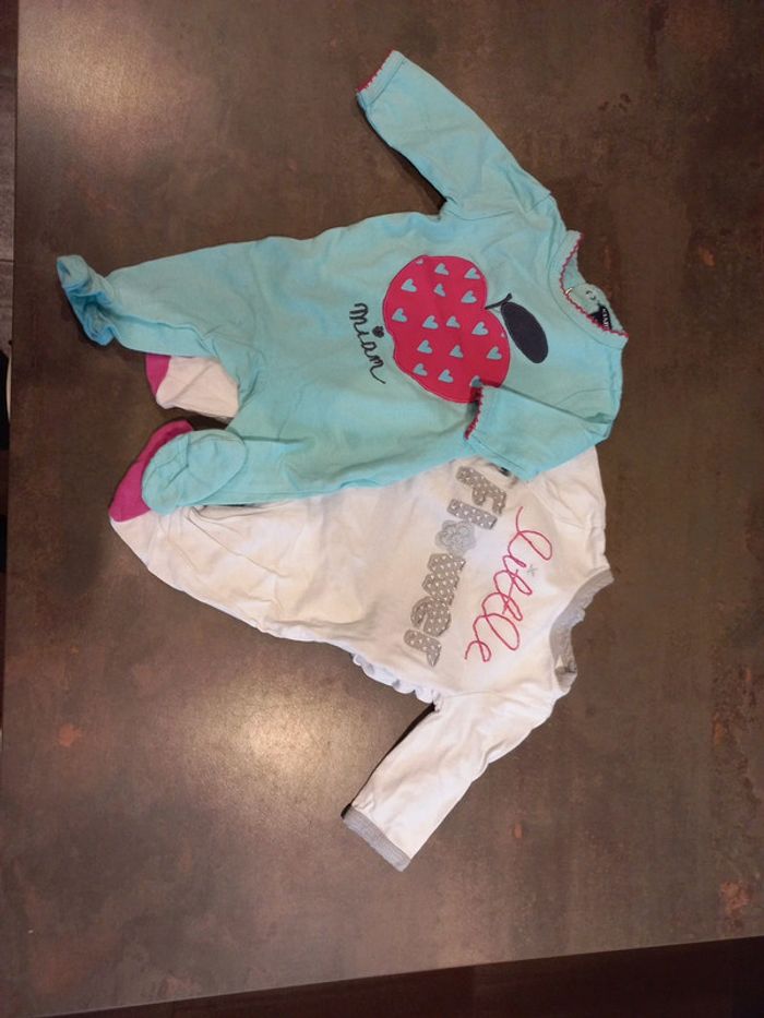 Lot 2 pyjamas 1 mois