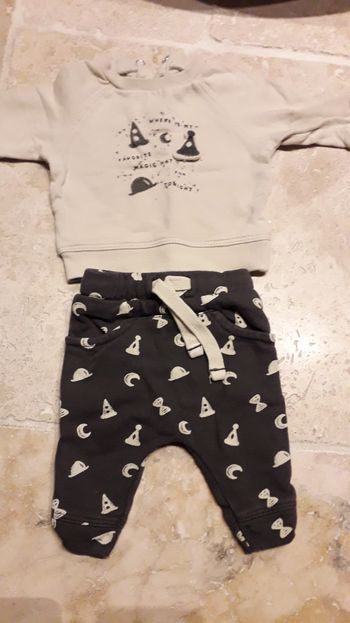 Ensemble Pantalon + Sweat - 1 mois