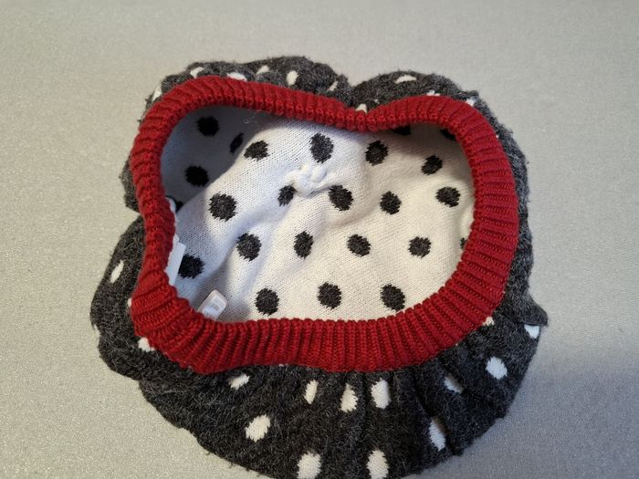 Joli béret fille à pompon Orchestra 53 cm 5/8 ans gris à pois blancs très bon état - photo numéro 2