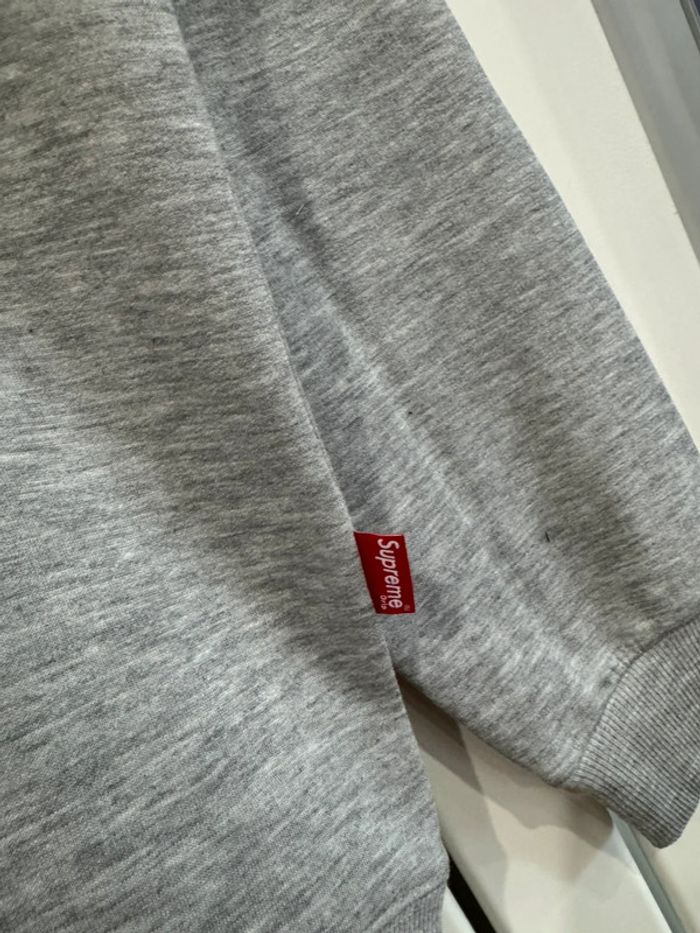 Pull / Sweat gris Supreme Taille XL - photo numéro 3