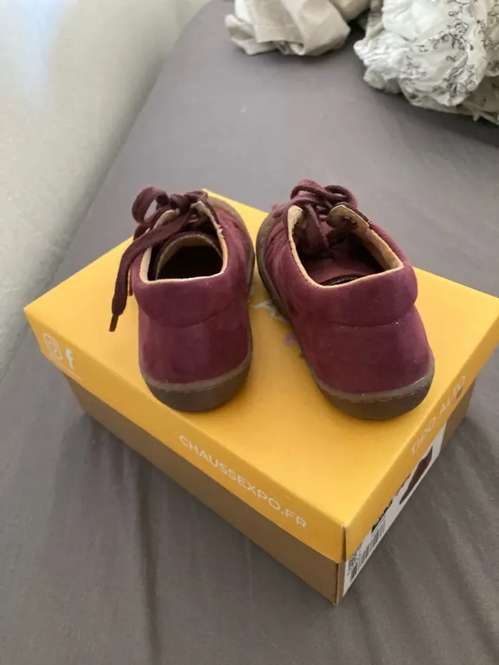 Chaussures en cuir taille 20 - photo numéro 5