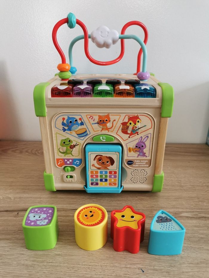 Cube activité vtech complet