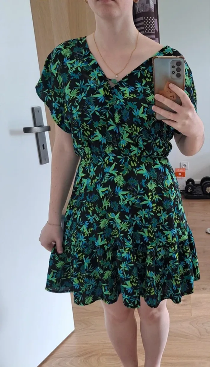 Robe courte - photo numéro 3