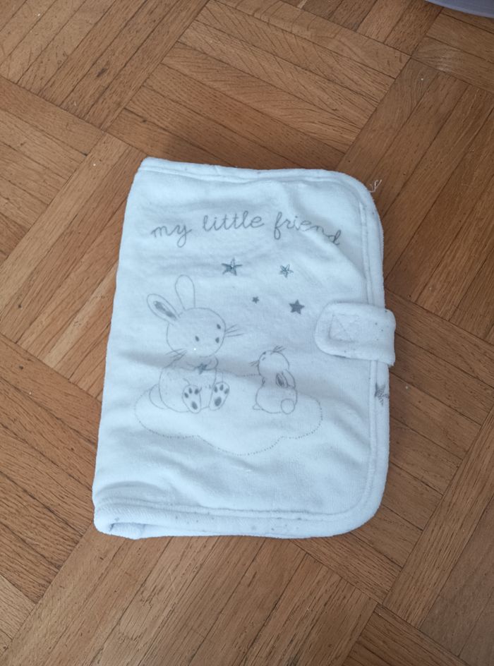 Protege carnet de santé