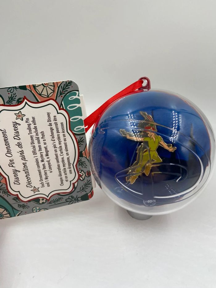 Ornement pin's et objets mystères éditions limitée Peter pan