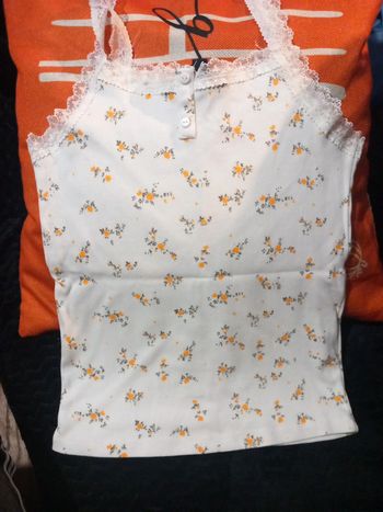 Top kiabi taille 2xs 12ans