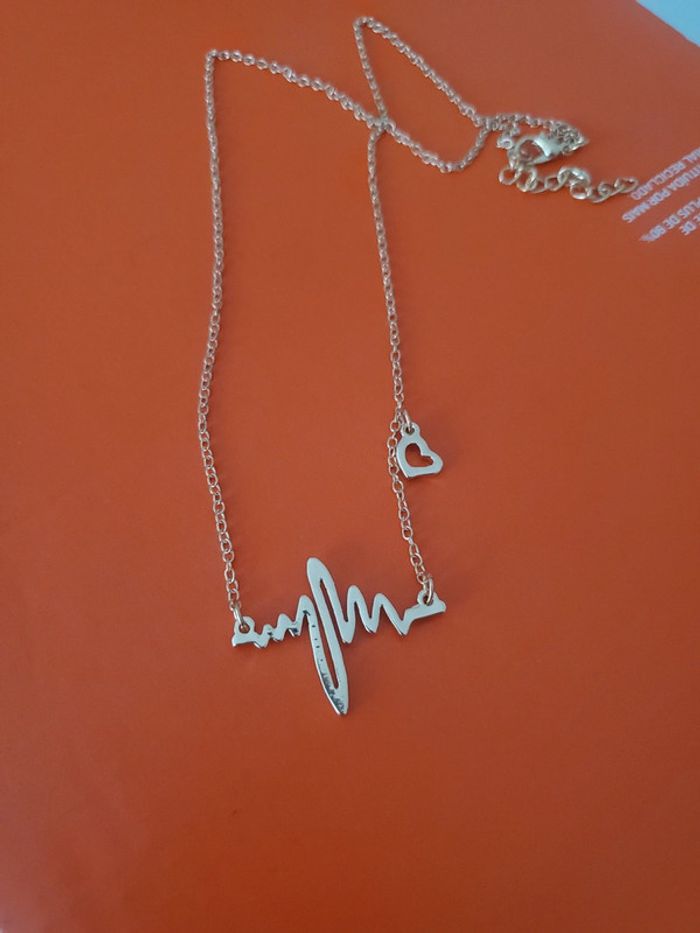 Collier battement de cœur doré