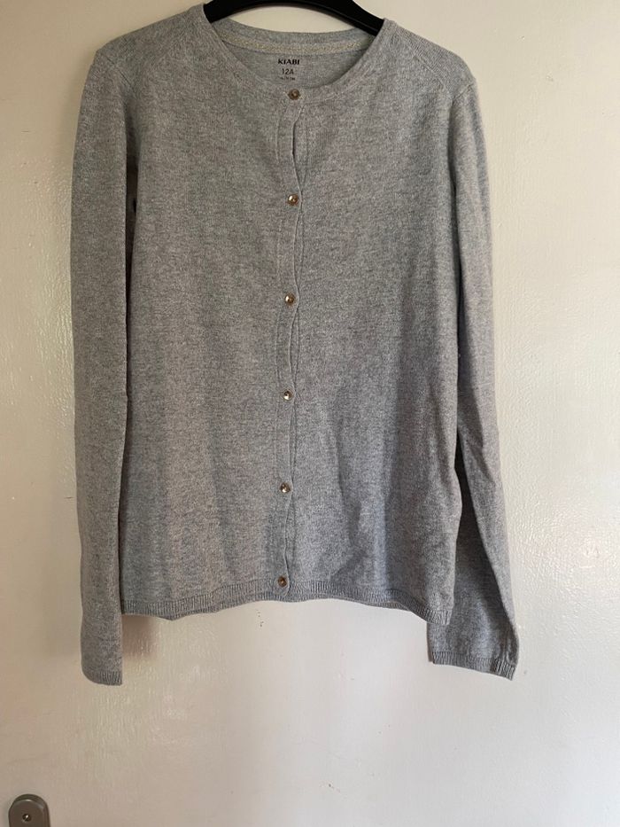 Gilet gris pour fille. Taille 12 ans. KIABI