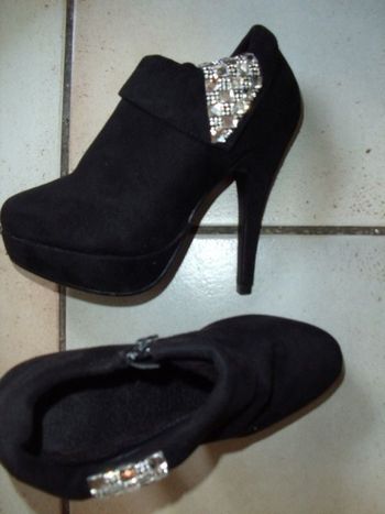 chaussures à talon taille 35 - NEUF