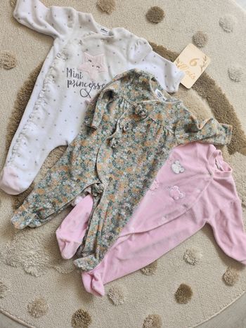 Lot pyjamas 9 mois 🎀
