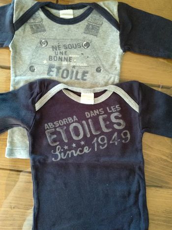 2 t-shirts absorba