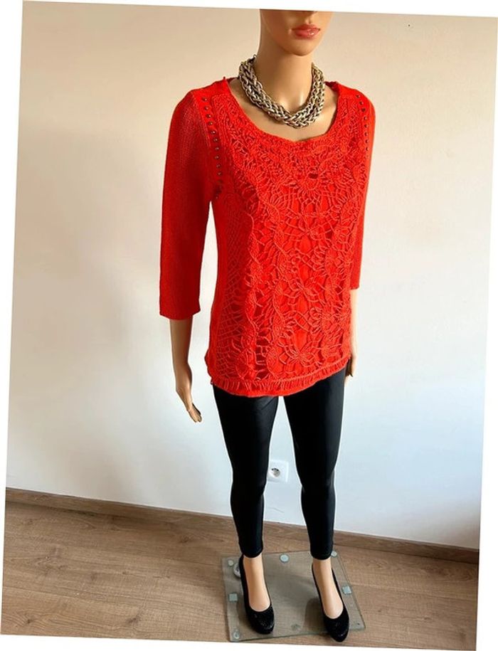 Pull orange avec dentelle et manches 3/4 Bréal taille 36 bon état (petit défaut) - photo numéro 4
