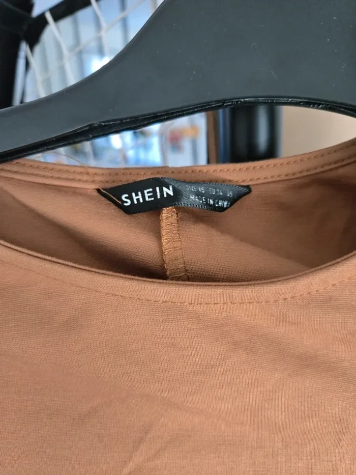 Robe drapée Shein XS - photo numéro 2