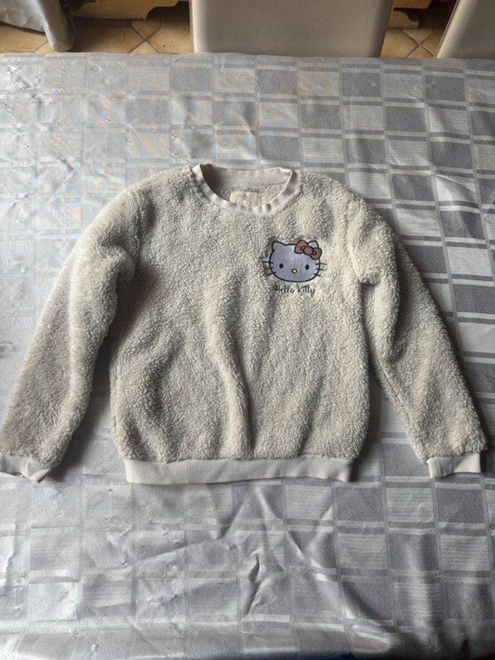 Pull hello kitty 7 ans