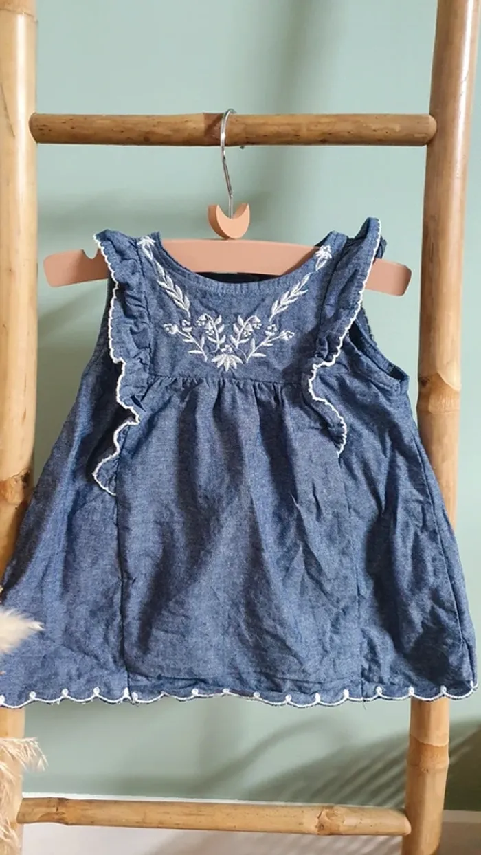 Robe avec broderies effet denim