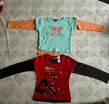 Lot de 2 t shirts fille - 7 ans - C&A - en très bon état
